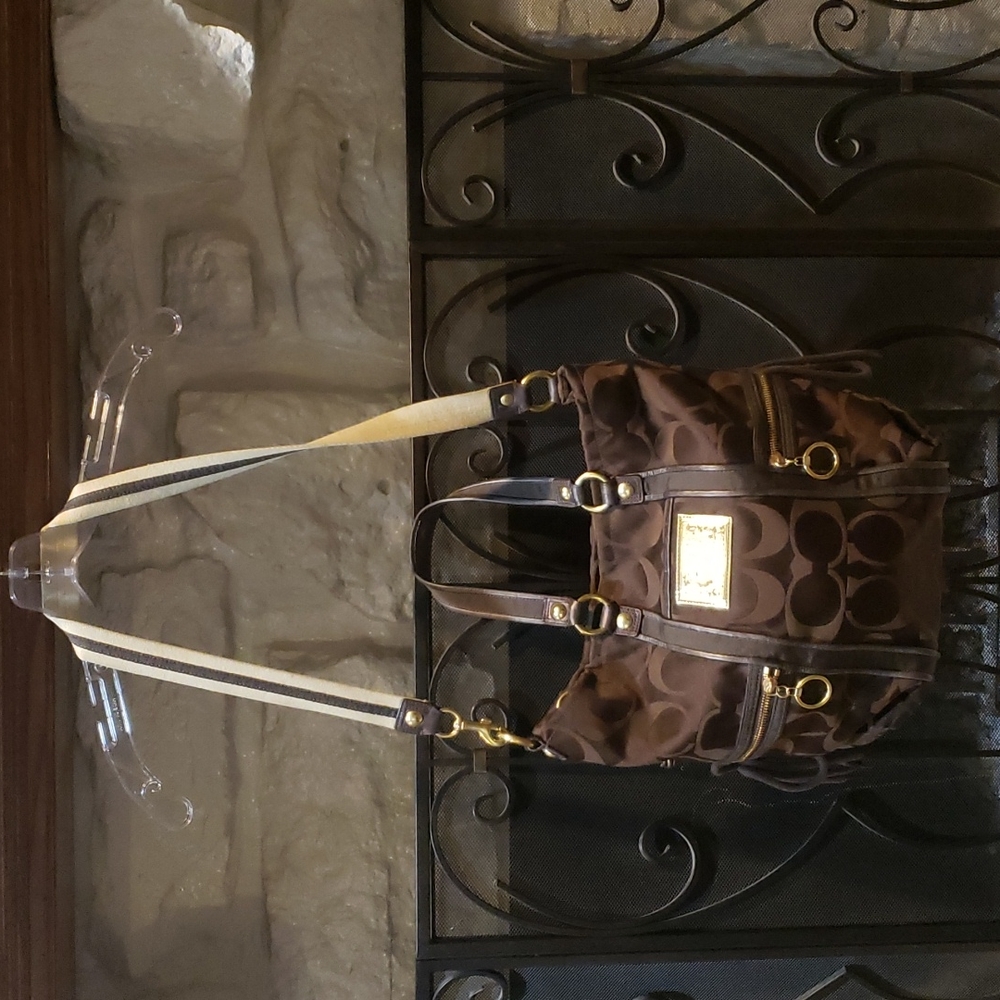 Coach Poppy large brown signature hobo